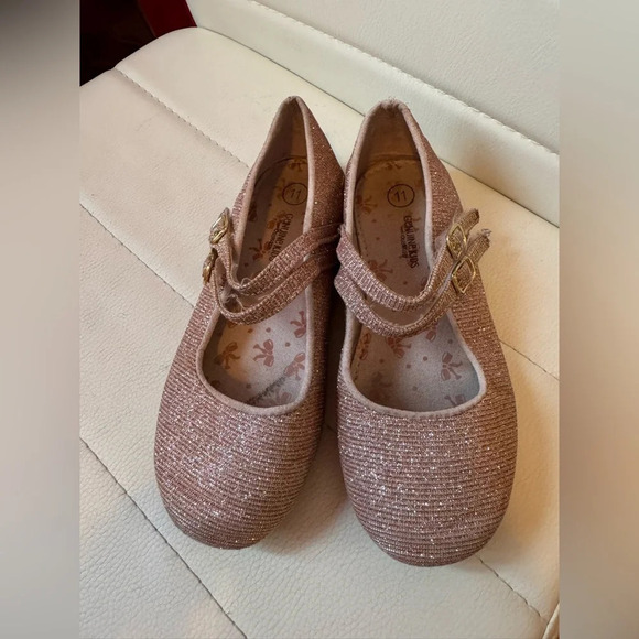 Girl Double Buckle Mary Jane Flats OshKosh Size 11 - Picture 4 of 4